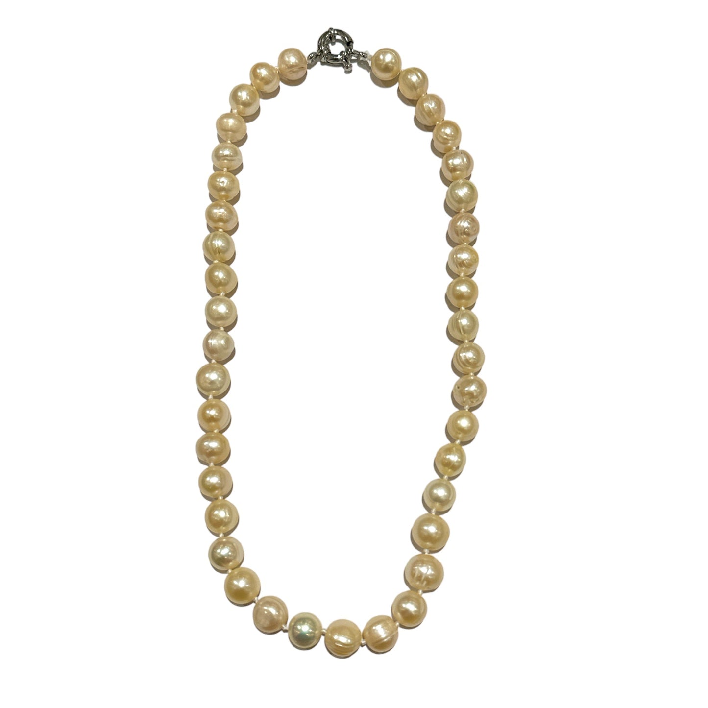 Collier en perles d’eau douce orangée irrégulière 10 mm référence SF13092000