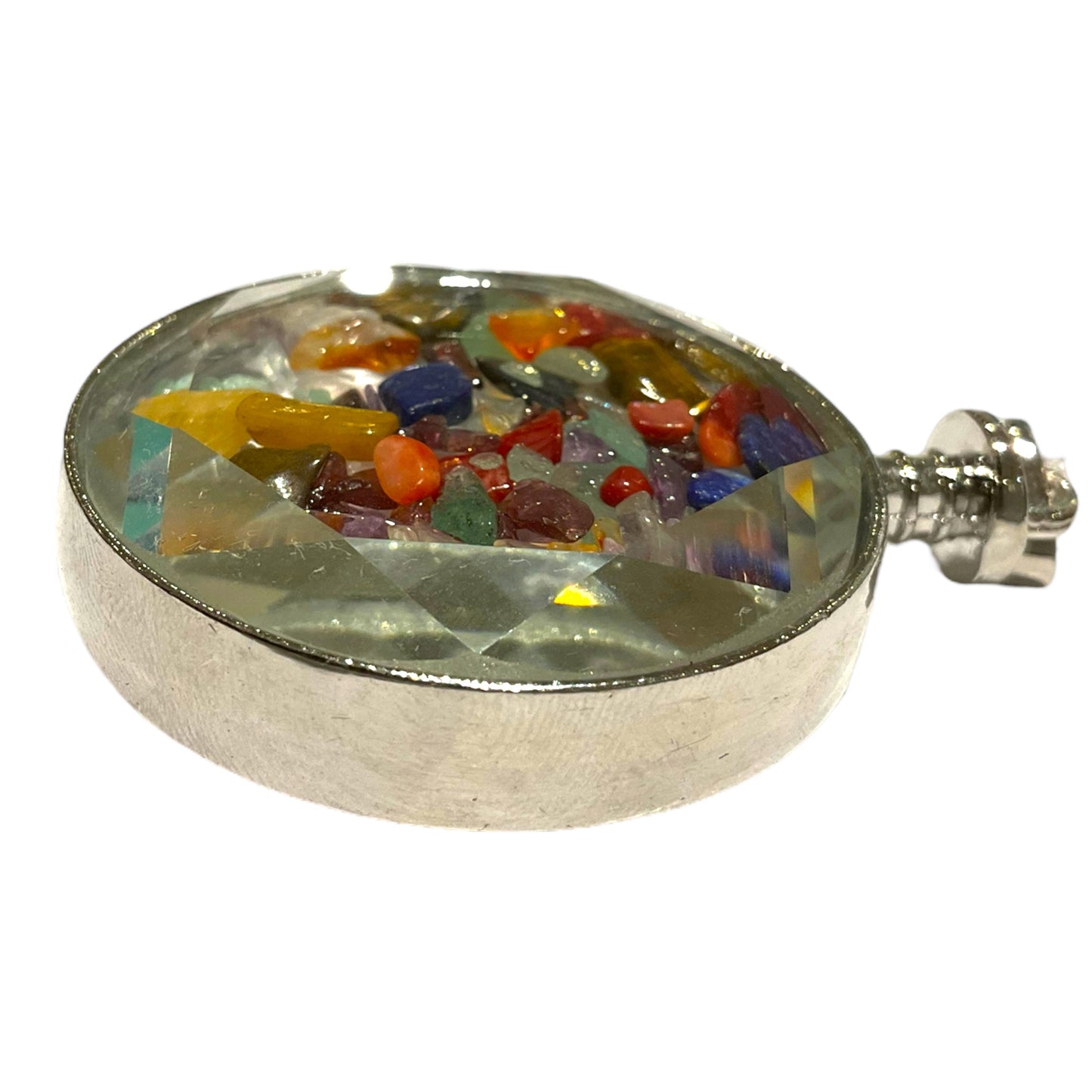 Pendentif rond facetté 7 chakras