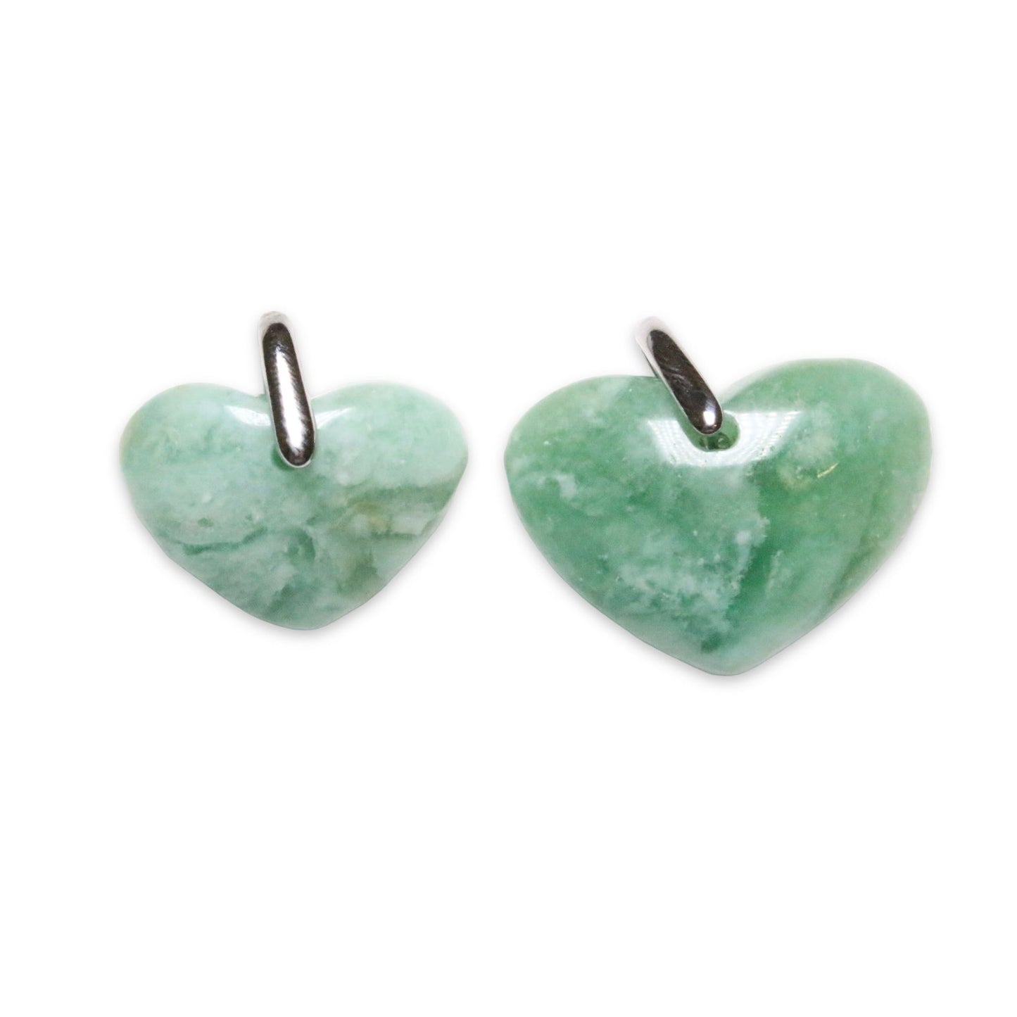 Pendentif Calcédoine verte forme coeur percé devant