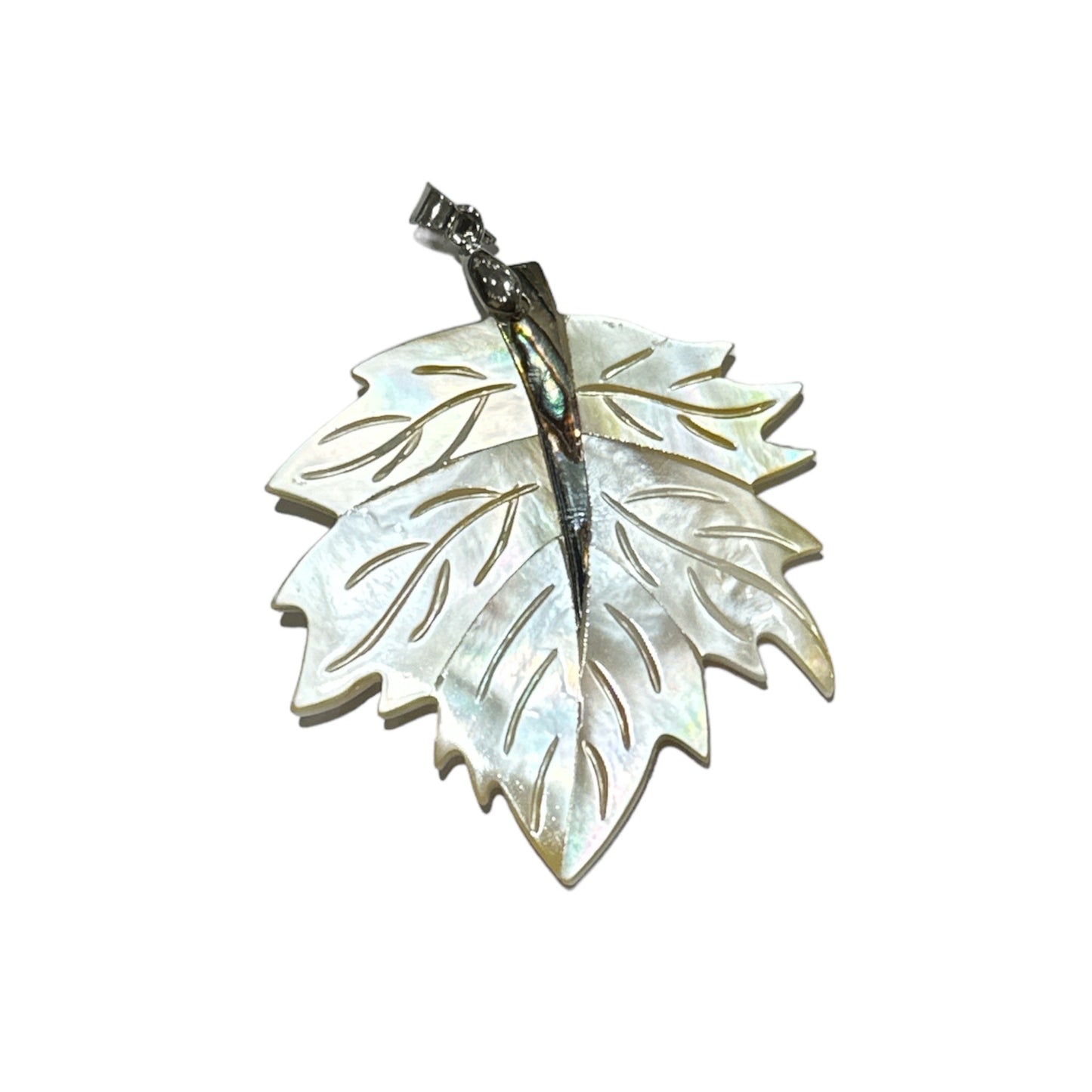 Pendentif feuille d’erable en nacre & abalone