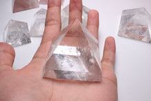 Charger l&#39;image dans la galerie, Pyramide Cristal de roche
